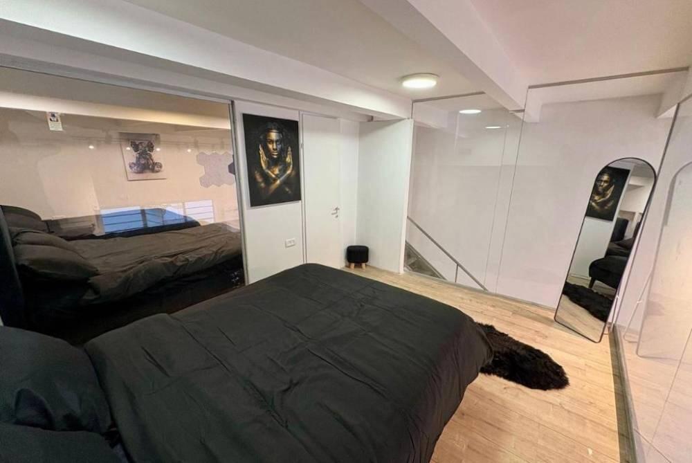 חדרי שינה - סוויטת בוטיק גלרי I נופש שעתי בתל אביב I מרחק הליכה מהים 118486