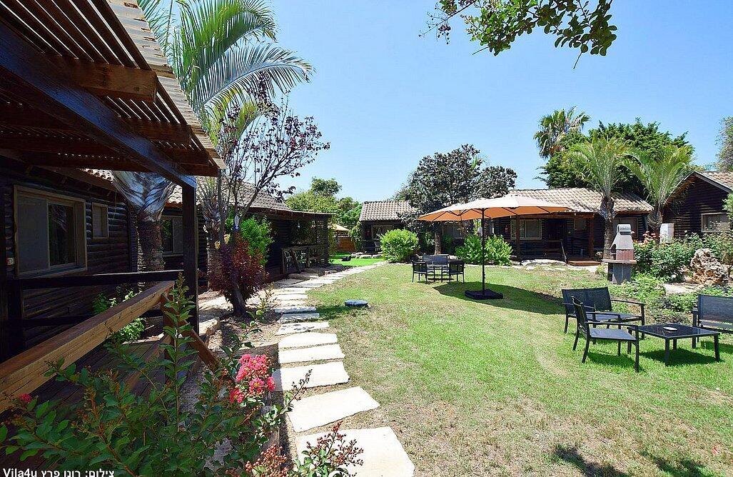 גלריה חיצונית - צימרים בין ההר לים | בקתות עץ דיסקרטיות | ג'קוזי לפי שעה 139881