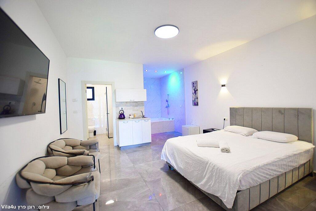 צימר 2 - פנינת מיאל - 2 חדרים לפי שעה הממוקמים באבן יהודה - דירות VIP 122887