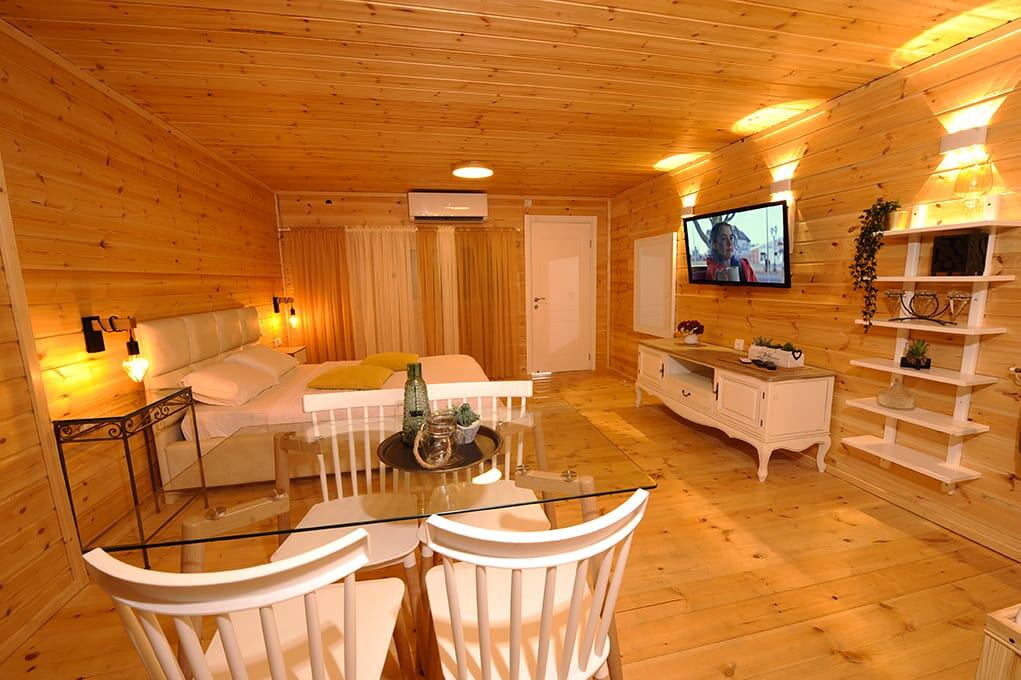 הסוויטות - חוויה באופוריה - מתחם חדרים דיסקרטיים במושב שזור, לנופש זוגי ורומנטי 16412