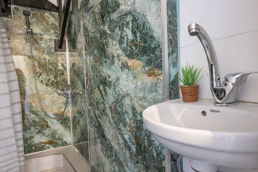 דירת אירוח זוגית - אהבה בתל אביב | פרטיות מוחלטת ואירוח לפי שעה 147741