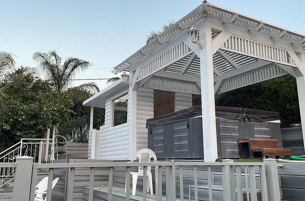 המתחם החיצוני - חוויה באופוריה - מתחם חדרים דיסקרטיים במושב שזור, לנופש זוגי ורומנטי 71197