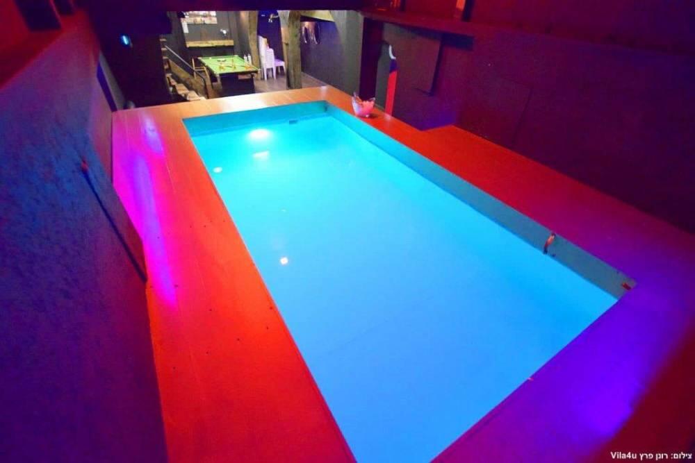 מתחם הבריכה והג'קוזי - וילה 117 - אירוח מפנק שעתי לזוגות 122089