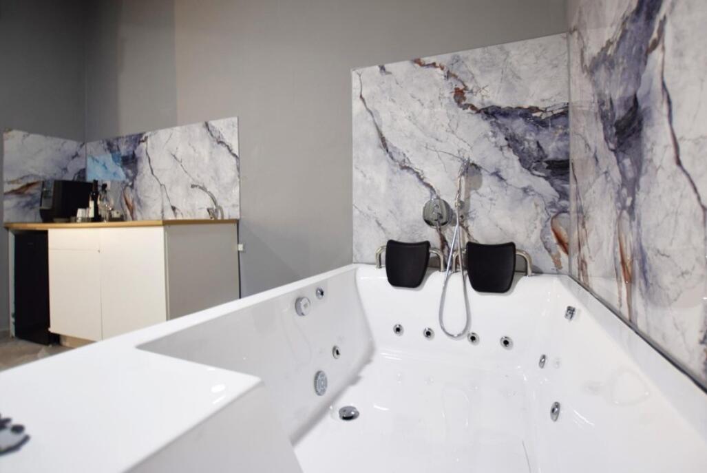 סוויטה 8 - קסם של רגע - לאירוח זוגות שעתי בהרצליה 109112