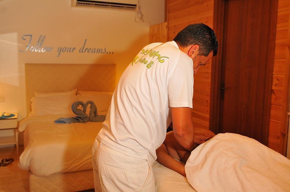 מתחם פנימי + טיפולי ספא - טרופי צימר ספא - 5 בקתות עץ בשזור - דירות VIP 113499