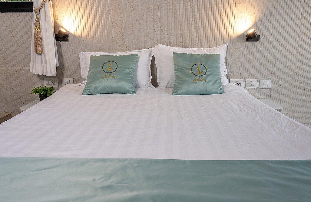 דירת אירוח זוגית עם גקוזי פנימי ומרפסת - אהבה בתל אביב | פרטיות מוחלטת ואירוח לפי שעה 147738