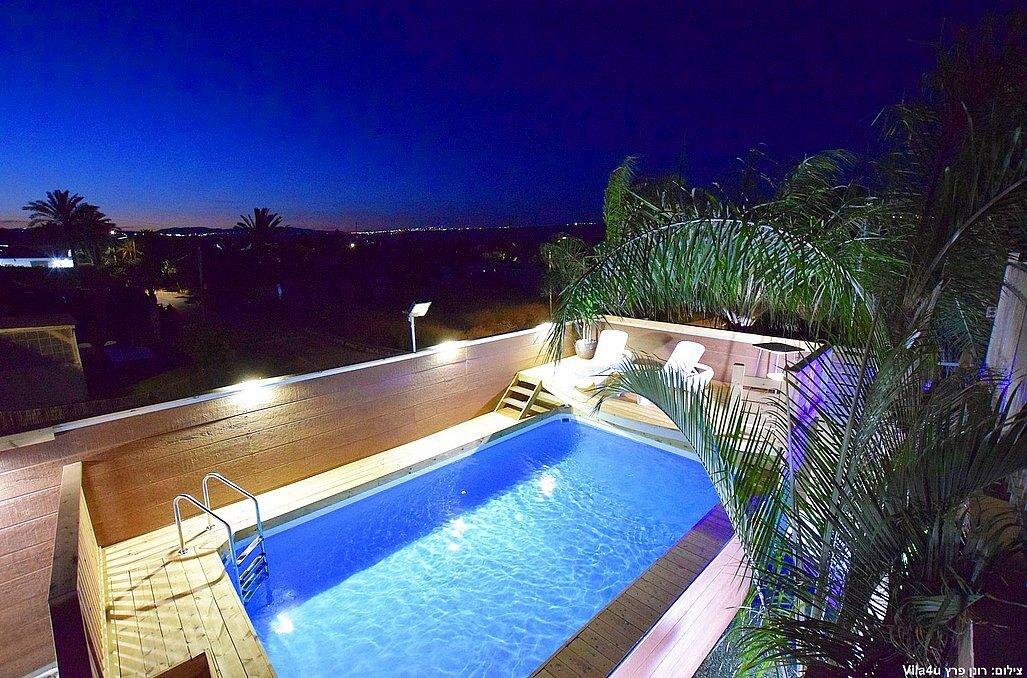 המתחם החיצוני - אהבה במושבה - צימרים דיסקרטיים 5 דקות מטבריה, כל צימר עם מיטה זוגית, ג'קוזי זוגי, פינות ישיבה ועוד... 69961