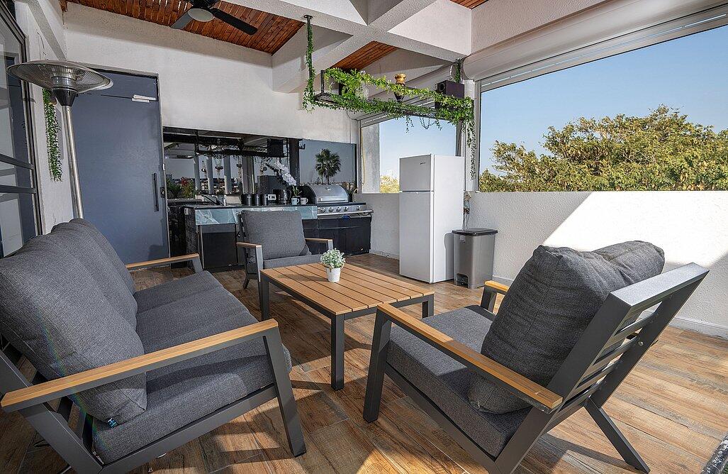 הפנטהאוז - אהבה בתל אביב | פרטיות מוחלטת ואירוח לפי שעה 147682