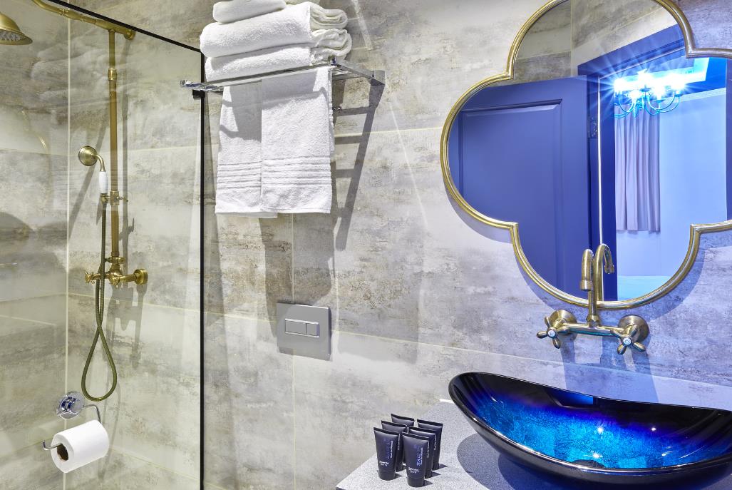 חדר 104 בלו טופז - סוויטות גראף - סוויטות יוקרה לפי שעה בראשון לציון 100846