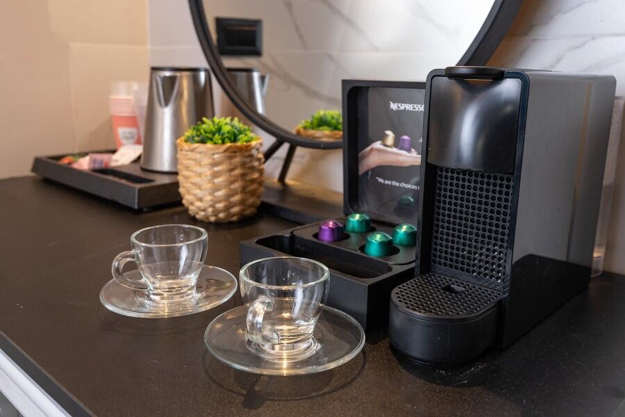 סוויטת בריכה פרטית לזוגות - לאגו סוויט - סוויטות מפנקות לפי שעה בירושלים - דירות VIP 107813