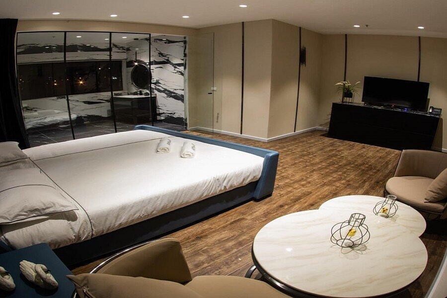 רויאל ג'וניור - Royal Hotel ראשל