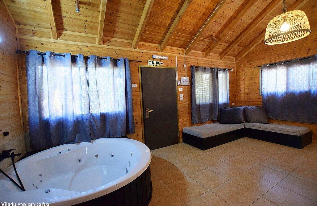 גלרית פנים - צימרים בין ההר לים | בקתות עץ דיסקרטיות | ג'קוזי לפי שעה 139858