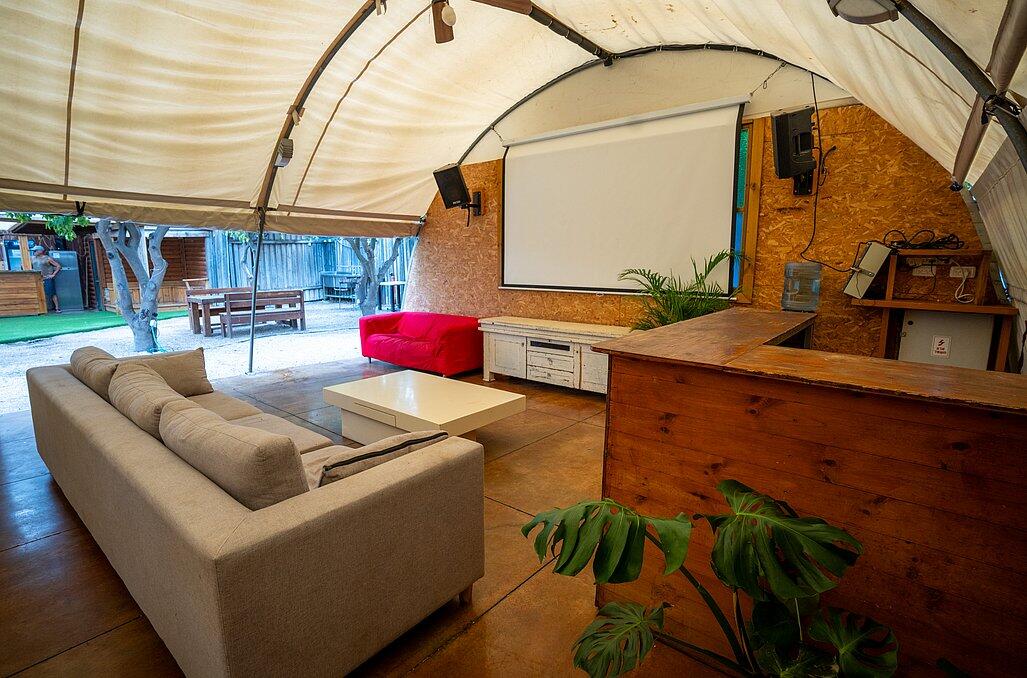 מתחם הספא - פתוח בשבת בלבד - נווה בר-מלון בוטיק בכפר  דיסקרטי לזוגות 89169