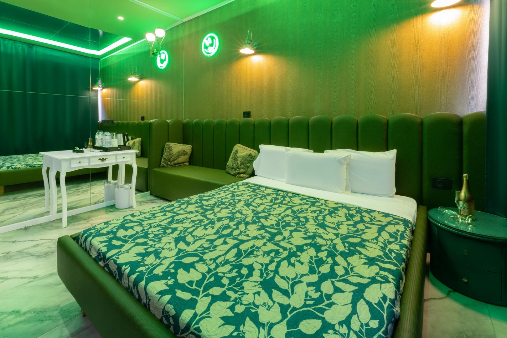 חדר 103 ארמלד - סוויטות גראף - סוויטות יוקרה לפי שעה בראשון לציון 100787