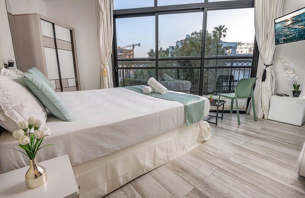 הפנטהאוז - אהבה בתל אביב | פרטיות מוחלטת ואירוח לפי שעה 147693