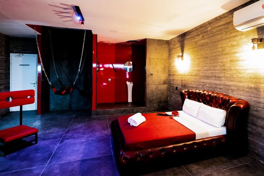 49 גוונים של אדום - City Spa דירות לפי שעה - dirotvip 106333