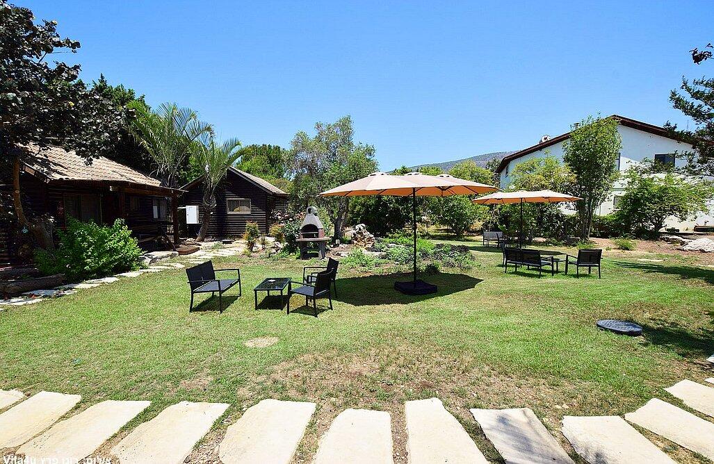 גלריה חיצונית - צימרים בין ההר לים | בקתות עץ דיסקרטיות | ג'קוזי לפי שעה 139880