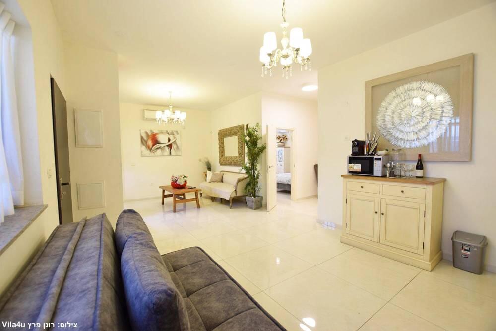 המתחם הפנימי - רוזה דרים - 4 סוויטות בקיסריה להשכרה לפי שעה 112874