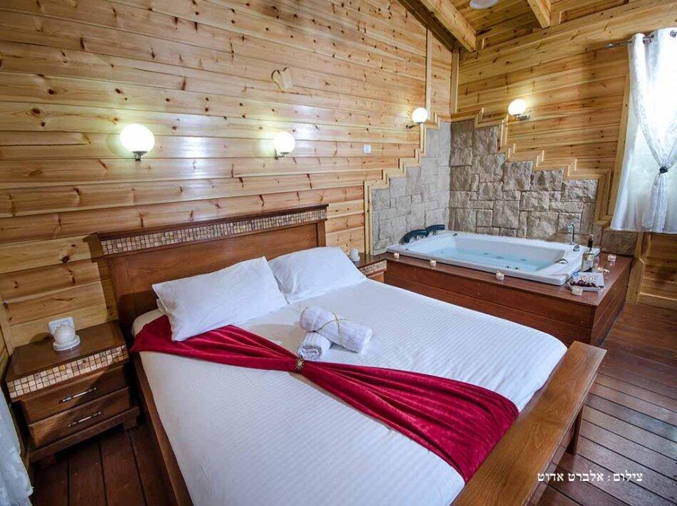 הסוויטה הקסומה - הבקתות של סיוון אירוח לפי שעה בבקתות קסומות בשזור 17191