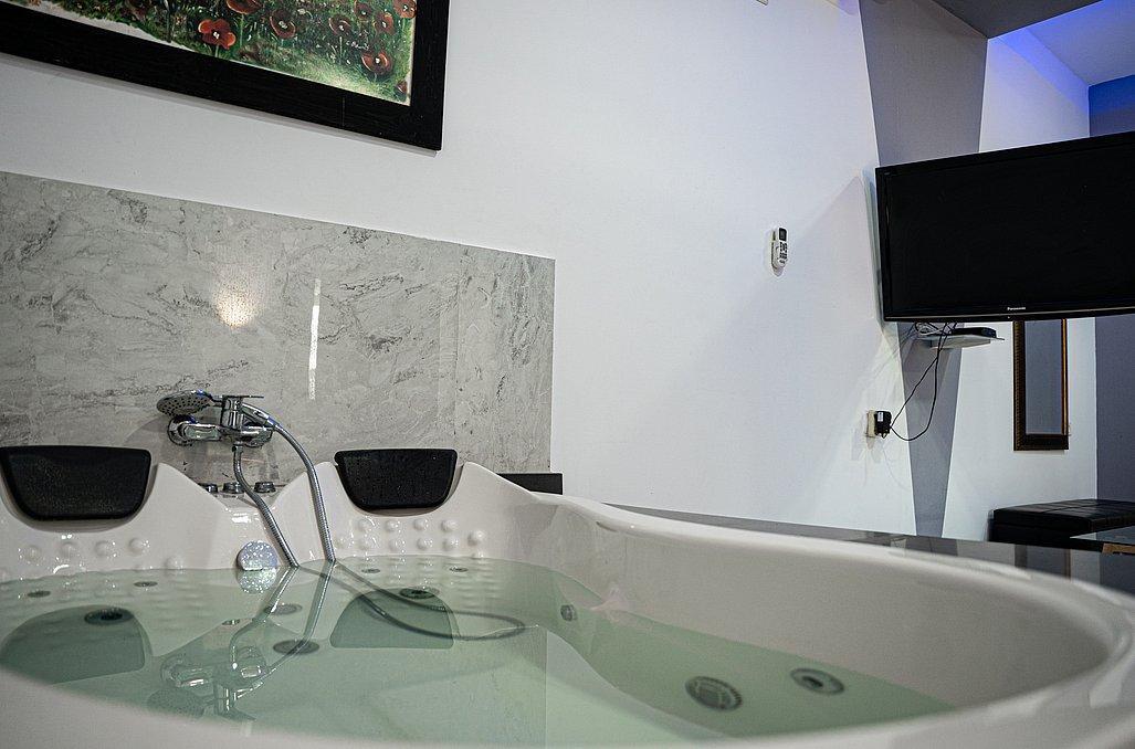 גלרית פנים - אחוזת הסתיו למרגלות הגלבוע - 8 סוויטות בפרזון - דירות VIP 117568