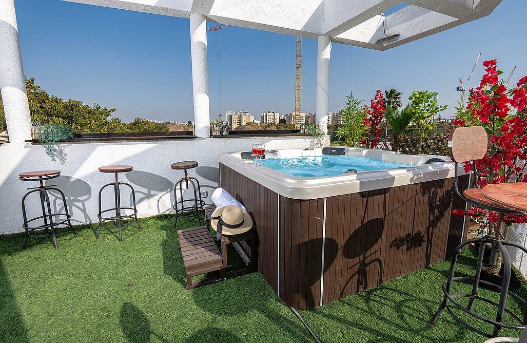 הפנטהאוז - אהבה בתל אביב | פרטיות מוחלטת ואירוח לפי שעה 147678