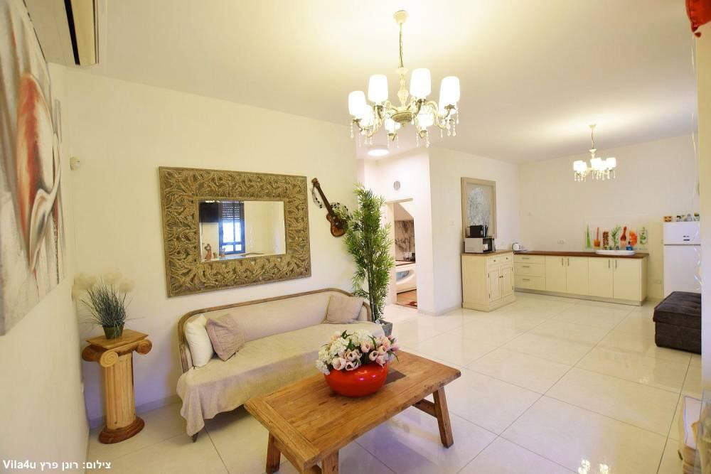 המתחם הפנימי - רוזה דרים - 4 סוויטות בקיסריה להשכרה לפי שעה 112868