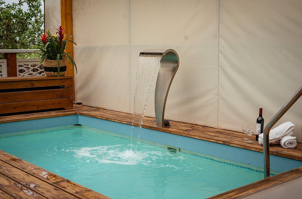 צימרים עם בריכה וג'קוזי פרטי - נווה בר-מלון בוטיק בכפר  דיסקרטי לזוגות 89145