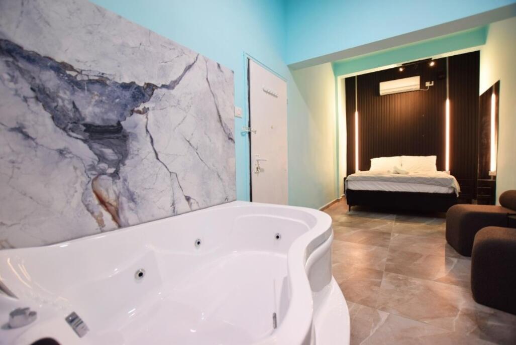 סוויטה 6 - תיק תק רומס - לאירוח שעתי בהרצליה 108978