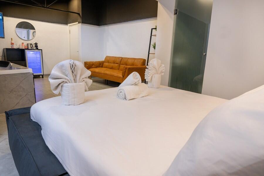 סוויטת בלאק רום 203 - לאגו סוויט - סוויטות מפנקות לפי שעה בירושלים - דירות VIP 107840