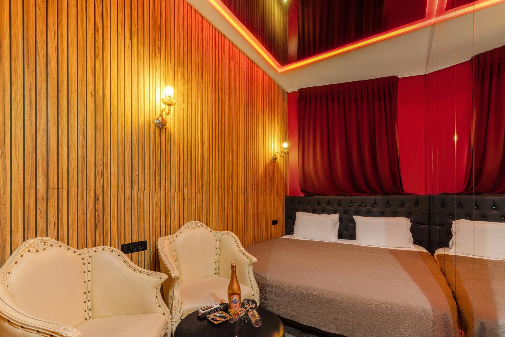 חדר 107 - בלו טופז  - סוויטות יוקרתיות להשכרה לפי שעה במרכז הארץ 101401