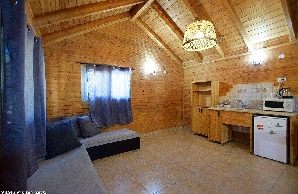 גלרית פנים - צימרים בין ההר לים | בקתות עץ דיסקרטיות | ג'קוזי לפי שעה 139855