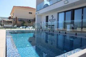 , כינר סוויטות יוקרה - בריכת שחייה מגודרת