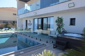 , כינר סוויטות יוקרה - ג'קוזי ספא זרמים לצד הבריכה